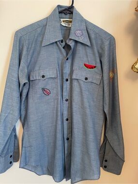 Chambray Embroidered Casual Button-Down Shirt - Light Blue